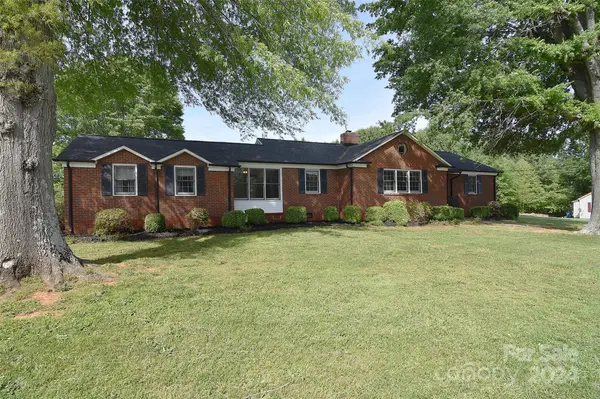 1820 E Maiden RD, Maiden, NC 28650