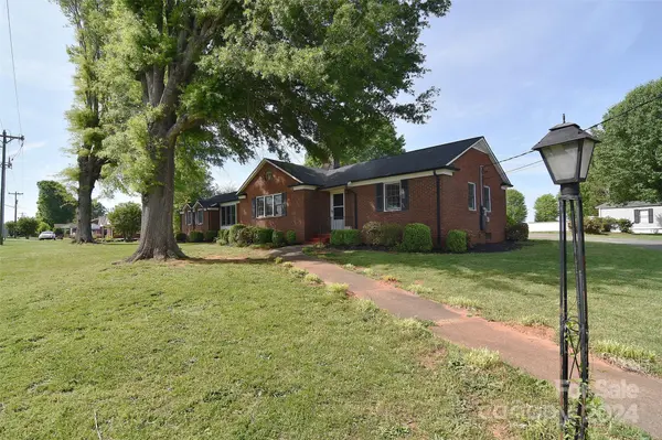 1820 E Maiden RD, Maiden, NC 28650
