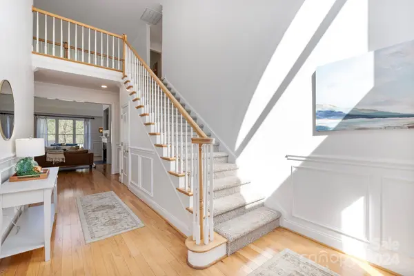 7351 Gabriel ST, Sherrills Ford, NC 28673