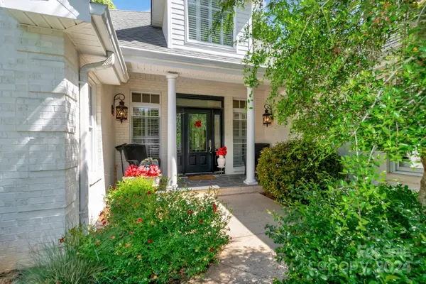 456 North Shore DR #6, Hickory, NC 28601