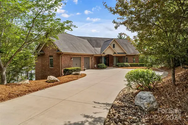 1896 Sandy Cove DR, Morganton, NC 28655