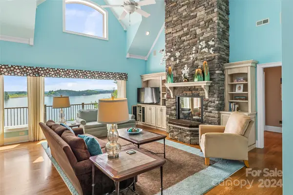 1896 Sandy Cove DR, Morganton, NC 28655