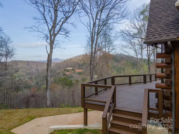 254 Jay Bird DR, Sylva, NC 28779
