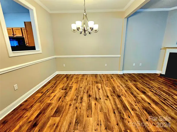 2162 Sardony LN, Charlotte, NC 28213