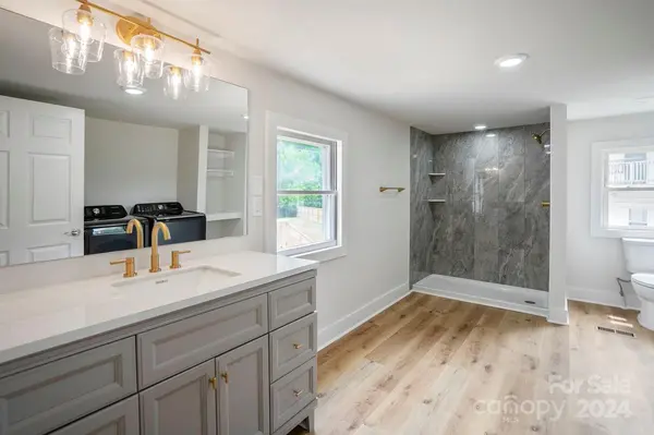 234 E Catawba AVE, Mooresville, NC 28115