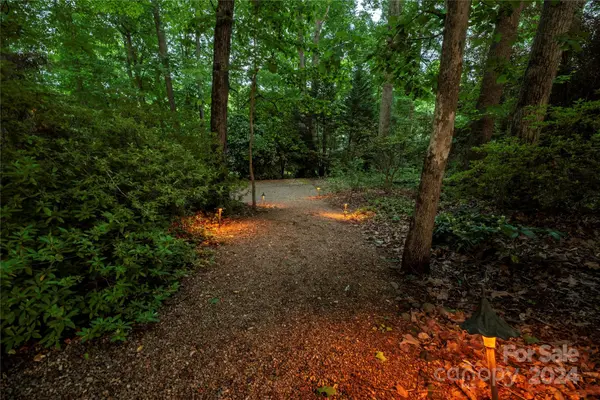 629 Ardrey CIR, Davidson, NC 28036