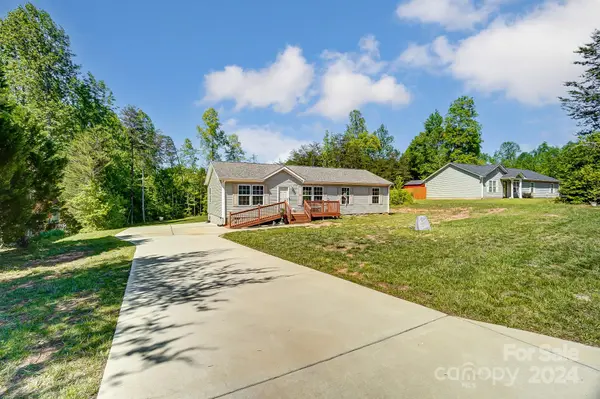 169 Ridge Creek DR, Troutman, NC 28166