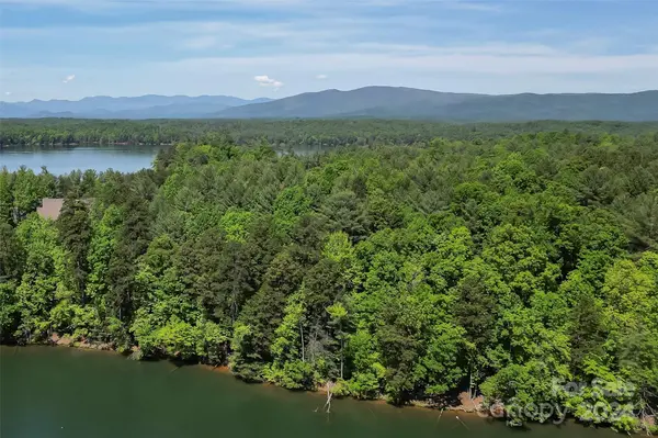 1179 Whispering Woods DR #34, Morganton, NC 28655