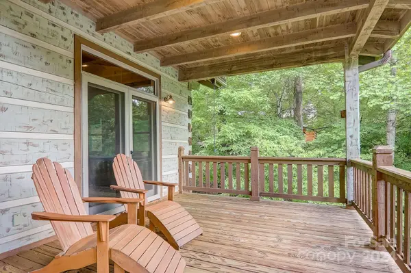 170 Cradling CV, Waynesville, NC 28785