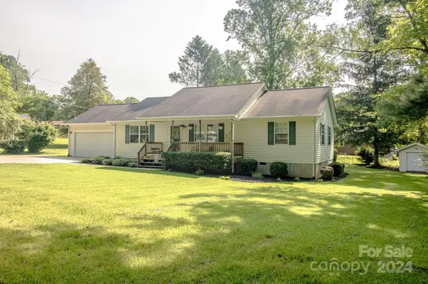 21 Norman RD,  Fletcher,  NC 28732