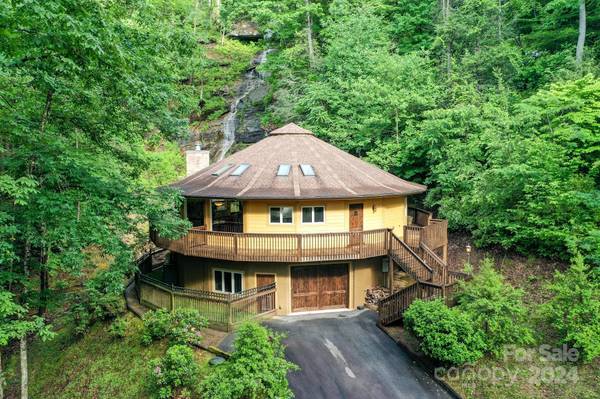210 Wolf Creek DR, Lake Lure, NC 28746