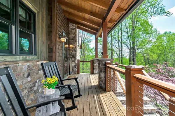 156 Sweet Autumn LN, Boone, NC 28607