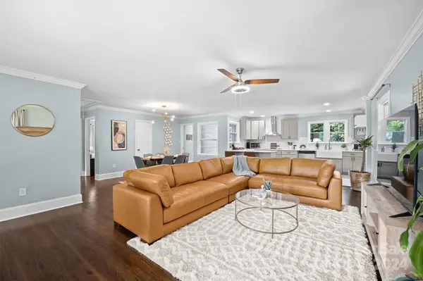 1908 Kilborne DR, Charlotte, NC 28205