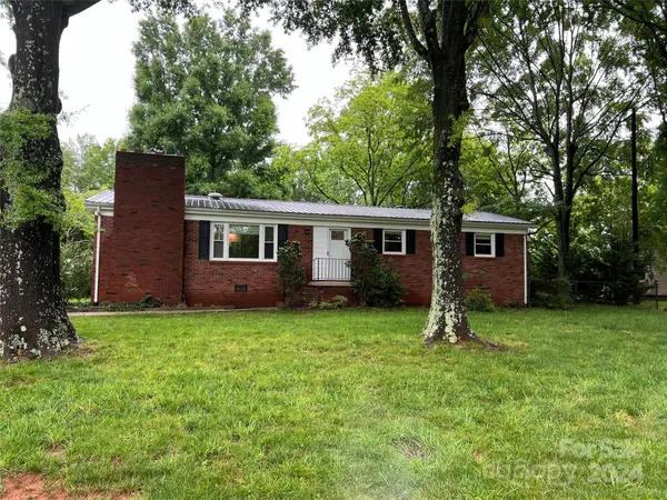 1007 3rd ST SE,  Conover,  NC 28613