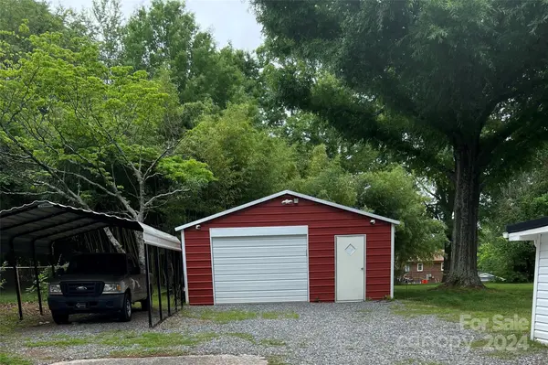 1007 3rd ST SE, Conover, NC 28613