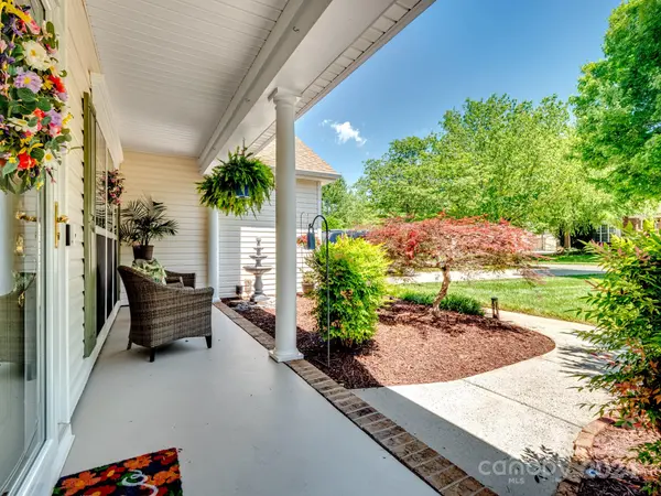 538 Buffinton CT NW, Concord, NC 28027