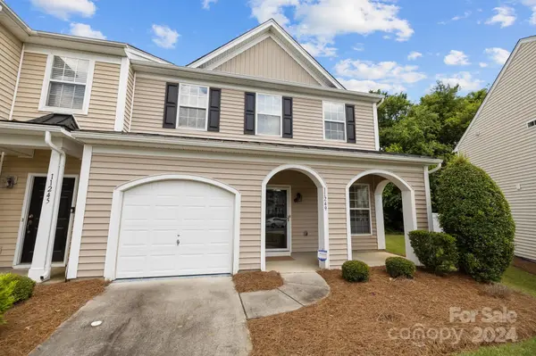 11249 Lions Mane ST, Charlotte, NC 28273