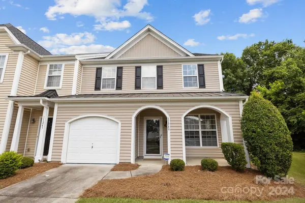 11249 Lions Mane ST, Charlotte, NC 28273
