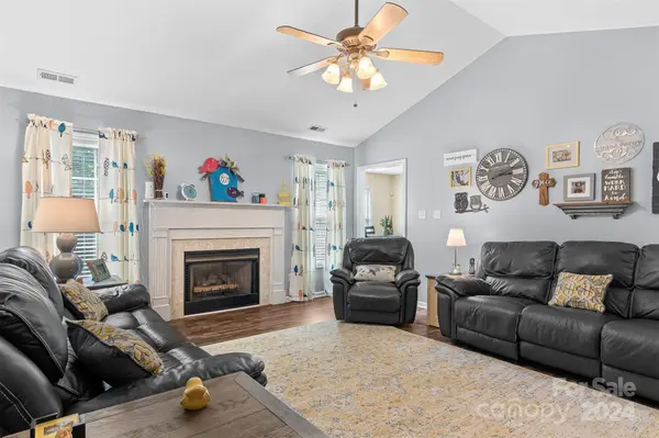 3350 Overbrook DR #26, Conover, NC 28613