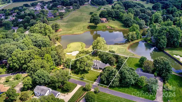 2593 Birdie LN NE, Conover, NC 28613
