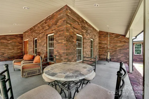 5208 Almond DR, Concord, NC 28025