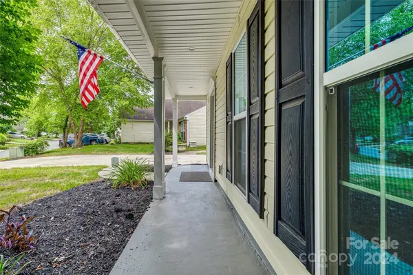 14325 Carolina Forest CT, Charlotte, NC 28273