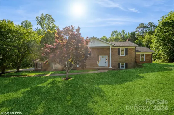 4206 Wimbledon DR, Dallas, NC 28034