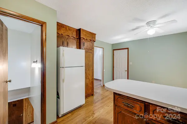 209 Cobblestone DR, Marion, NC 28752