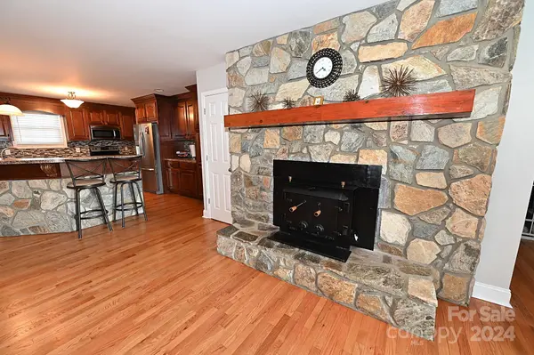 6406 N Nc 16 HWY, Conover, NC 28613