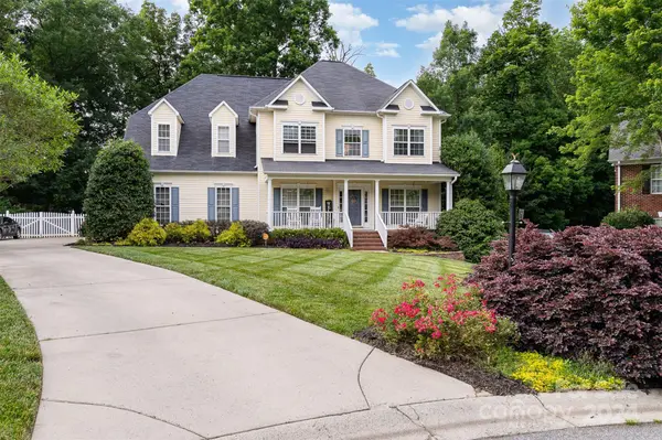 1518 Chartwell CT, Concord, NC 28025