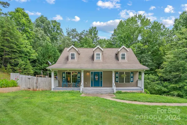 190 Cedarbrook LN, Nebo, NC 28761