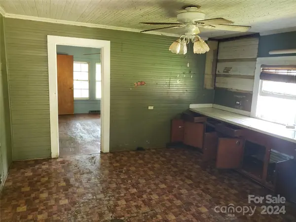 806 N Salisbury AVE, Spencer, NC 28146