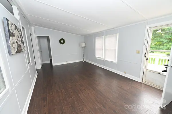 1690 Amy DR Conover, NC 28613