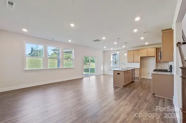 14012 Lake Home LN Charlotte, NC 28278