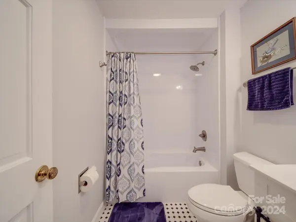 428 Blythe CT, Clover, SC 29710