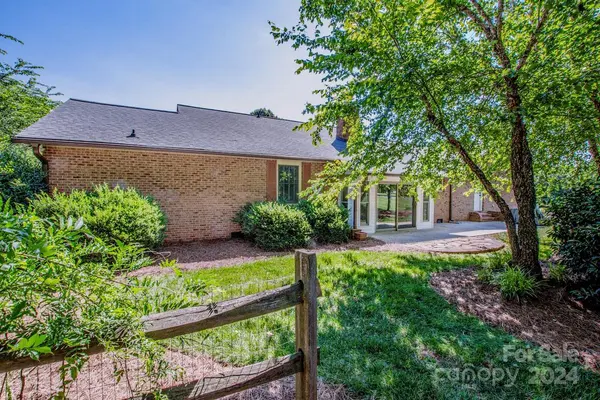 150 Canterbury Place RD, Mooresville, NC 28115
