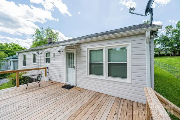 150 34th ST NW Hickory, NC 28601