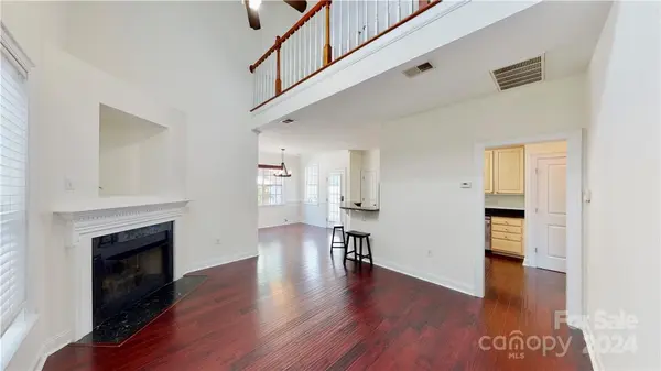 1843 Lela AVE, Charlotte, NC 28208