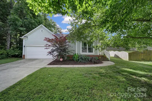 8502 Boxford CT, Charlotte, NC 28215