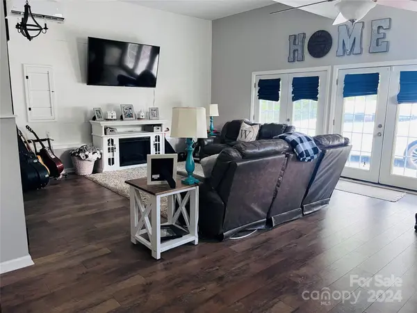 1420 Galway DR, Lincolnton, NC 28092