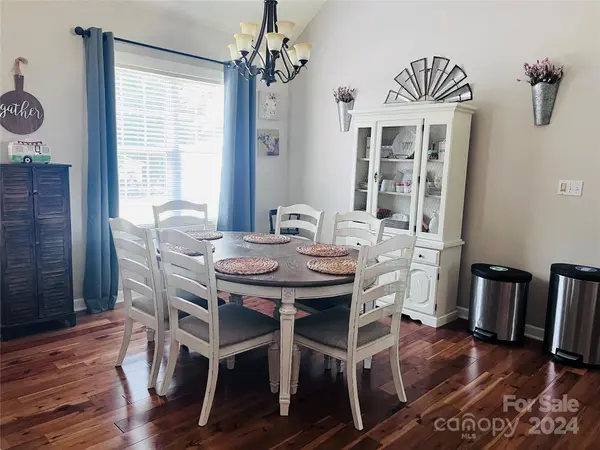 1420 Galway DR, Lincolnton, NC 28092