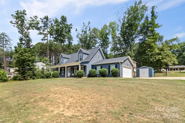 202 Olde Coach LN, Crouse, NC 28033
