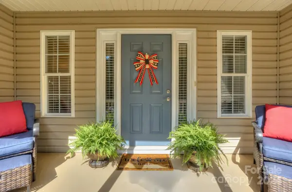 125 Ardmore PL, Mooresville, NC 28117