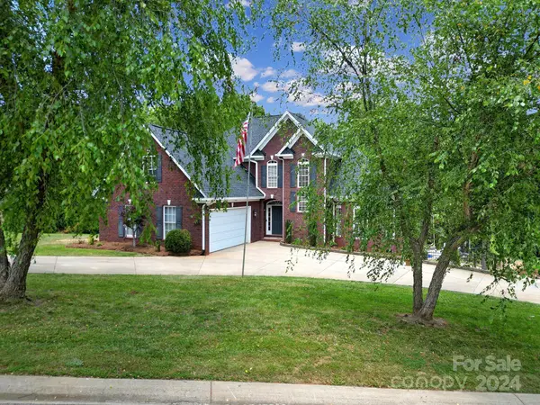 1343 Glenview LN, Rock Hill, SC 29730