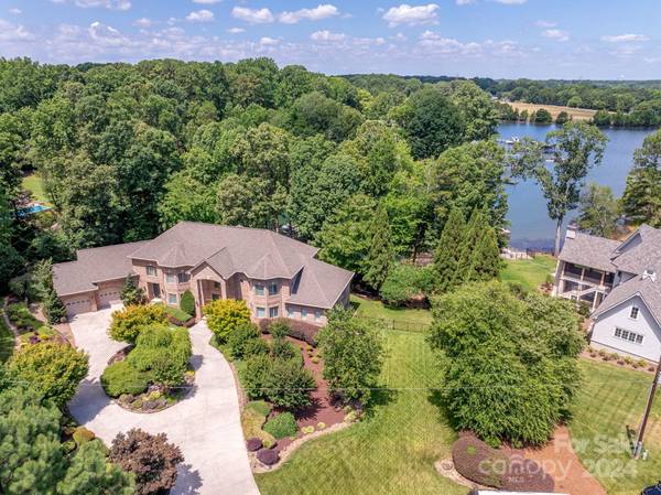 8055 Windsong RD, Denver, NC 28037