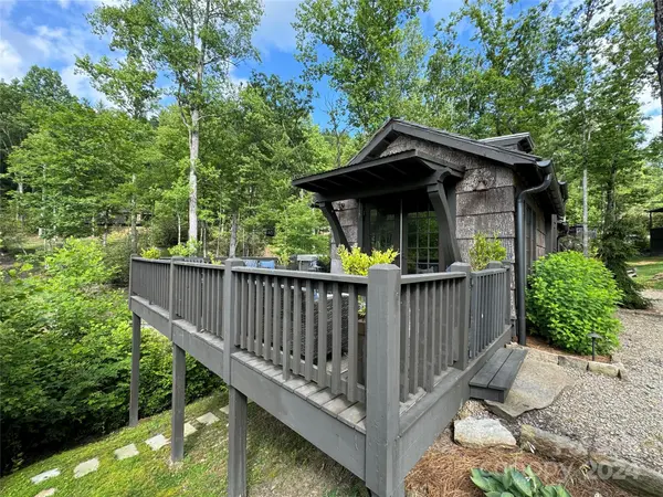 21 Rock Face TRL, Highlands, NC 28741