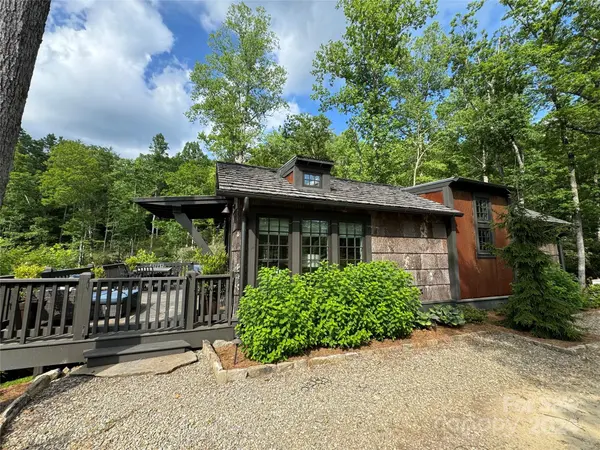 21 Rock Face TRL, Highlands, NC 28741