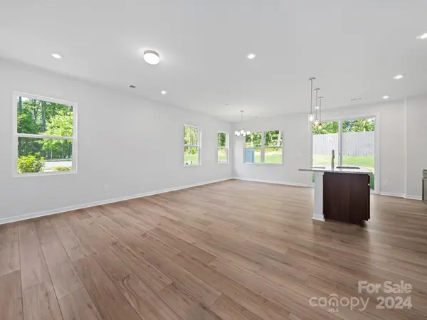 9324 Widden WAY, Charlotte, NC 28269