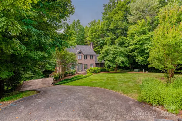 121 Rockridge CT, Winston Salem, NC 27104