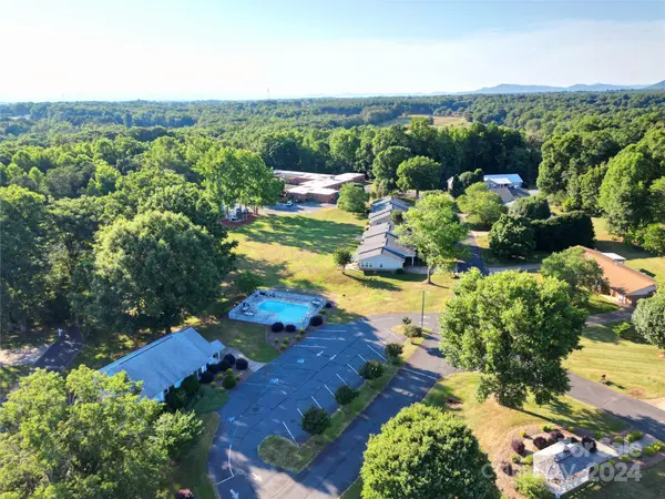132 Willow CT, Bostic, NC 28018